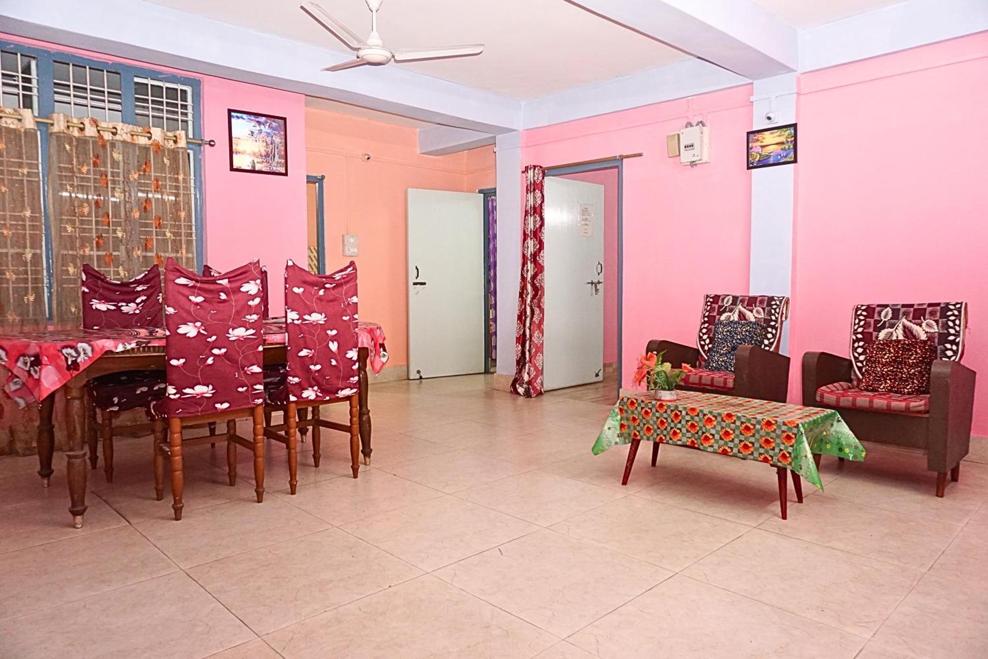 Jorhāt Taj Residency Holiday Homestay -Entire 1Bhk & 2Bhk Private Apartments -Call 767Ooo54Oo מראה חיצוני תמונה