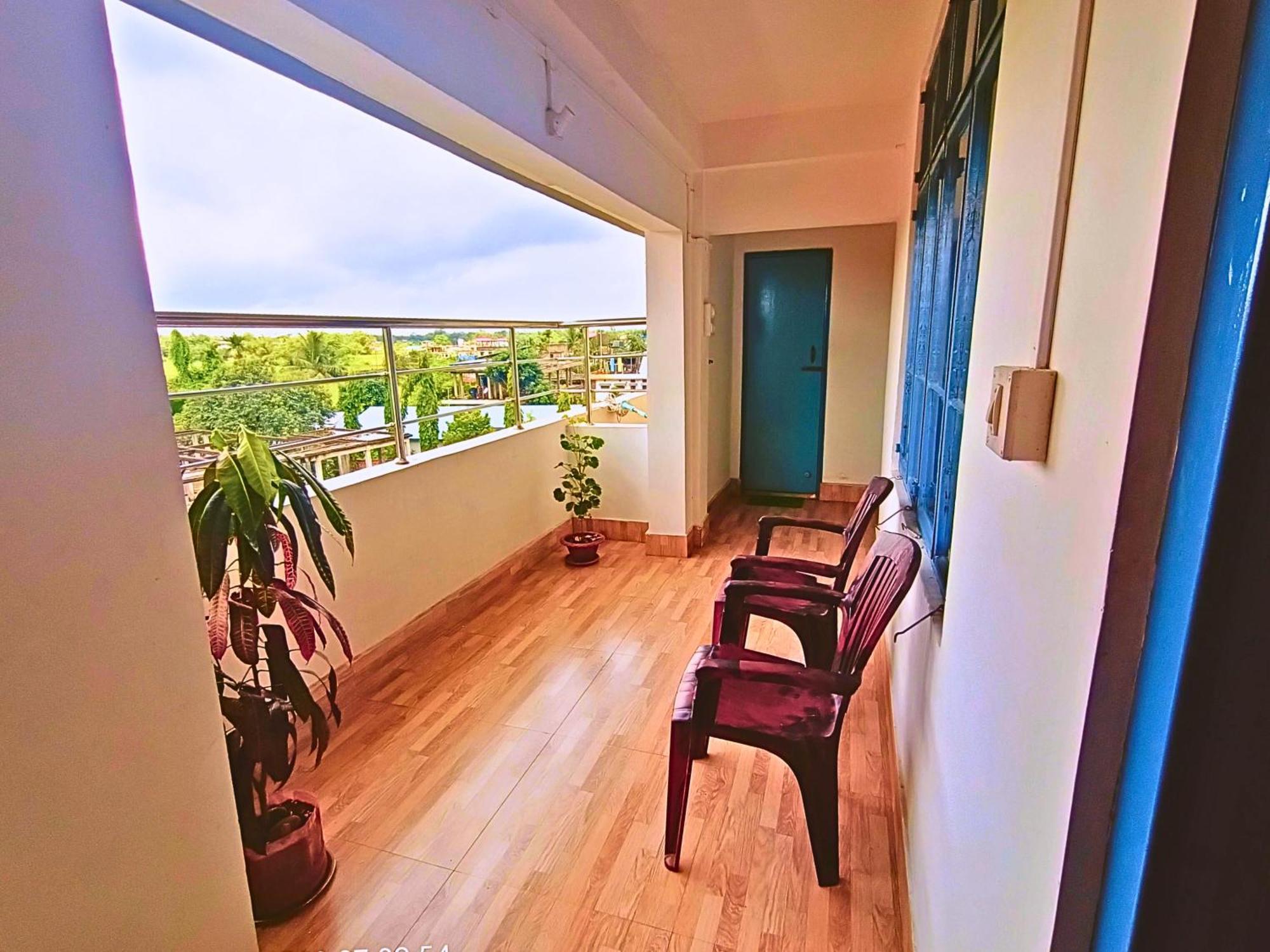 Jorhāt Taj Residency Holiday Homestay -Entire 1Bhk & 2Bhk Private Apartments -Call 767Ooo54Oo מראה חיצוני תמונה