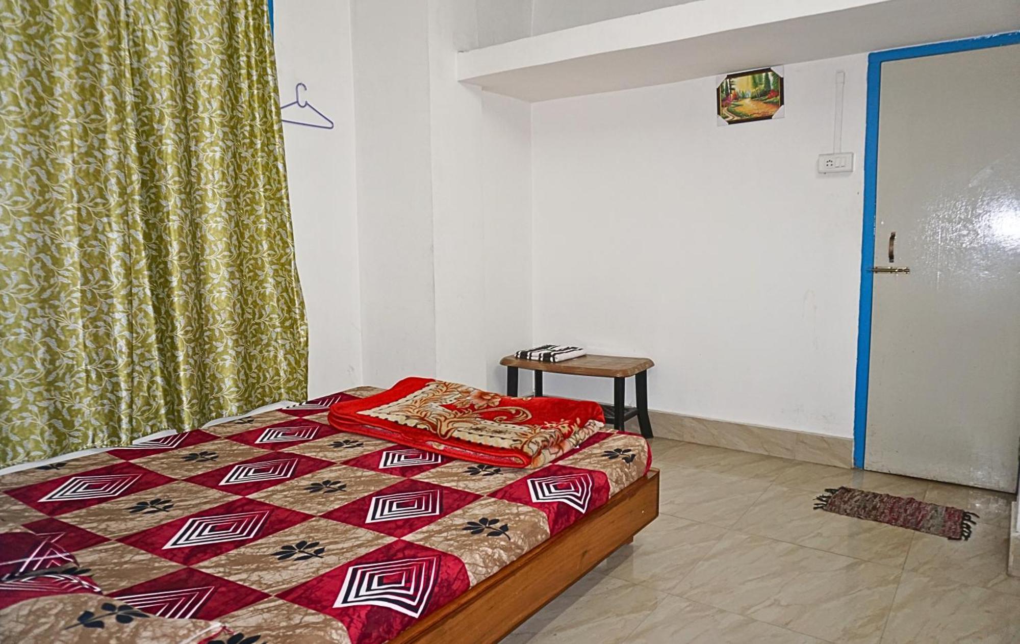 Jorhāt Taj Residency Holiday Homestay -Entire 1Bhk & 2Bhk Private Apartments -Call 767Ooo54Oo מראה חיצוני תמונה