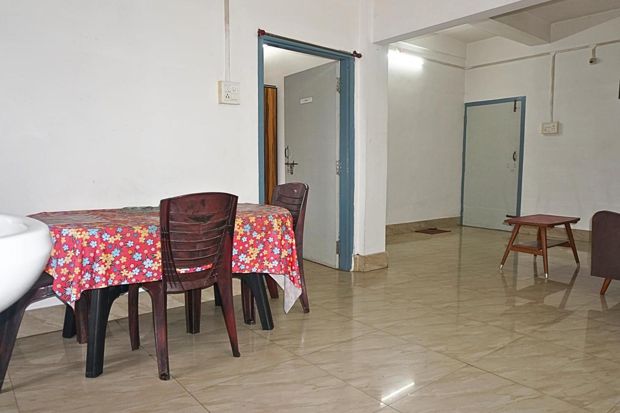 Jorhāt Taj Residency Holiday Homestay -Entire 1Bhk & 2Bhk Private Apartments -Call 767Ooo54Oo מראה חיצוני תמונה